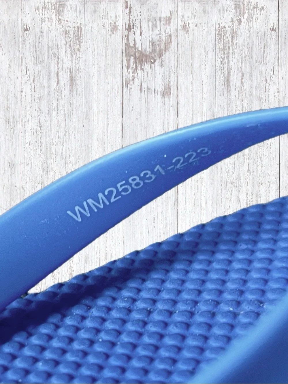 Athletic Works Blue Flip Flops Size Boy (L) 2-3. Only worn once!